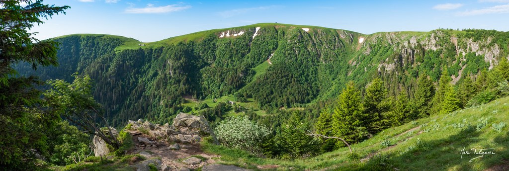 Massif du Hohneck depuis les 3 fours ( Vosges )